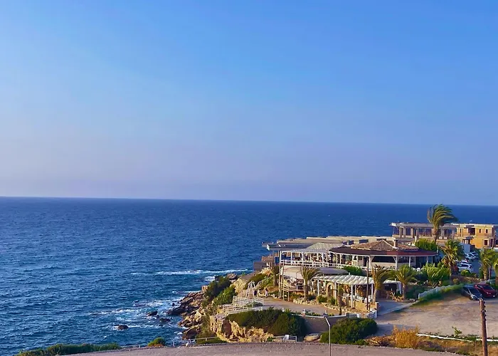 Azure Pearl - Wake Up By The Sea Oceanfront Garden Retreat With Pool