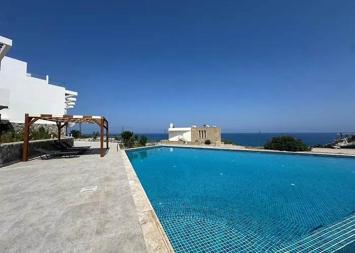 Azure Pearl - Wake Up By The Sea Oceanfront Garden Retreat With Pool * Agios Nikolaos (Famagusta)