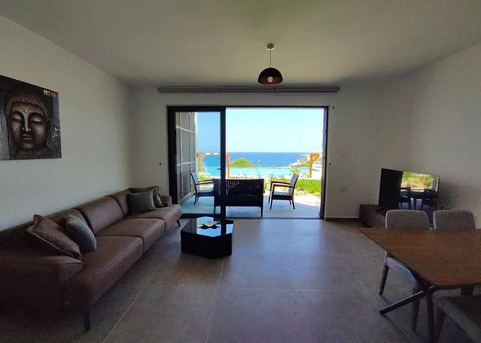 Azure Pearl - Wake Up By The Sea Oceanfront Garden Retreat With Pool Agios Nikolaos (Famagusta)